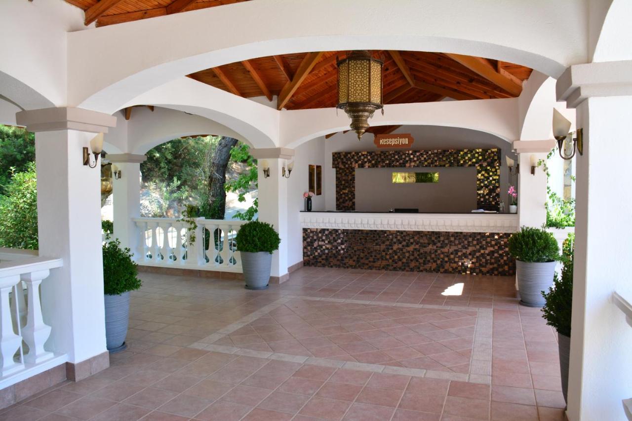 Peninsula Pine Club Boutique Hotel & Spa Kusadasi Exterior photo
